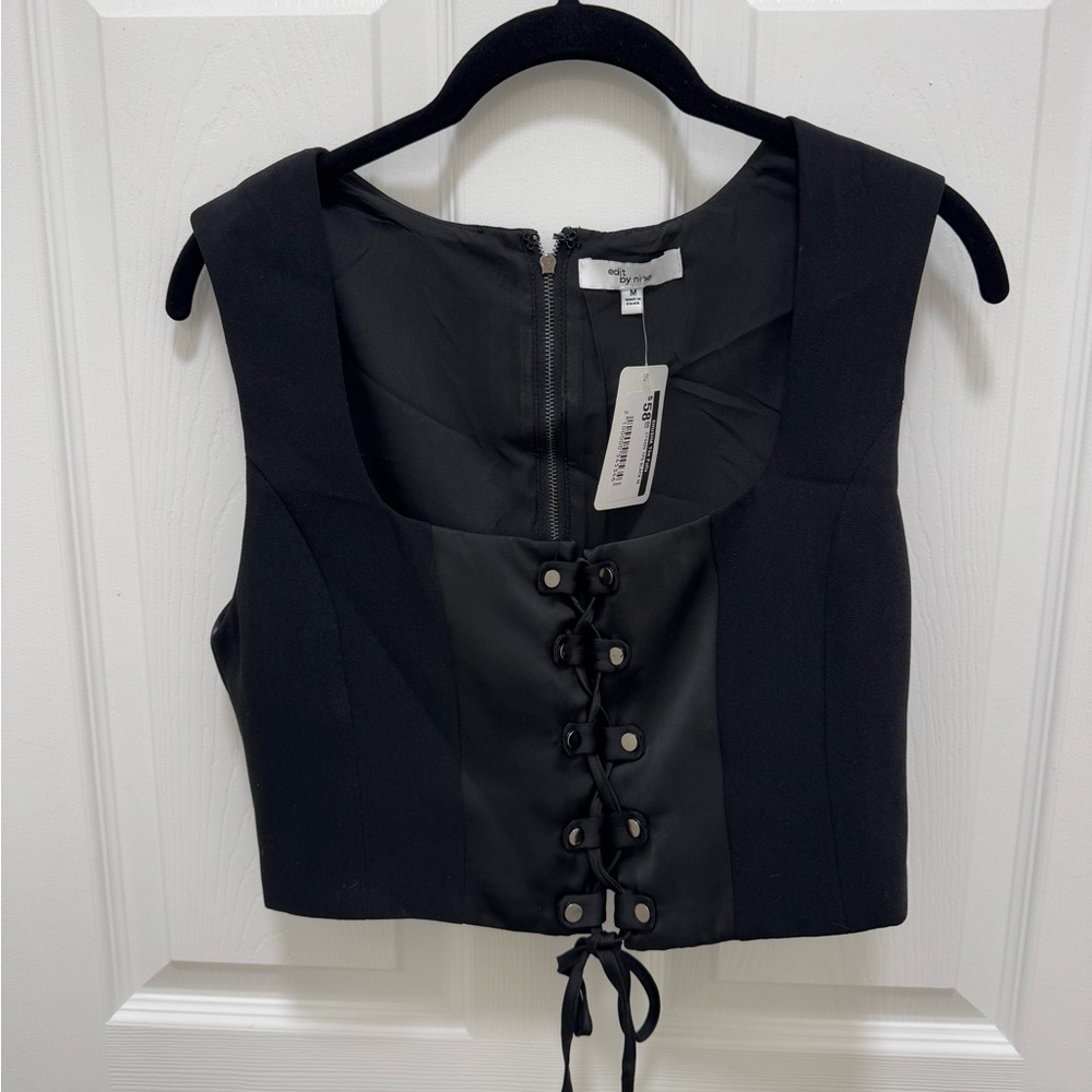 Never Worn - Edit by nine Black Crop Top